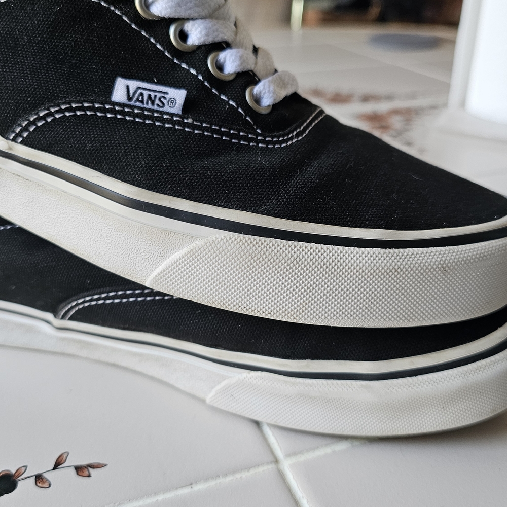 Vans Era Black Canvas Skate Shoes Men’s 8.5 Classic Streetwear Sneakers - Picture 14 of 16